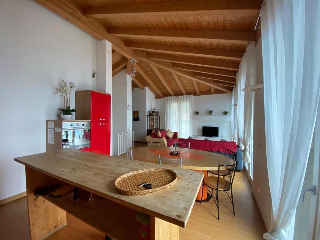 Luxury Penthouse With Big Terrace Lägenhet Argegno Exteriör bild